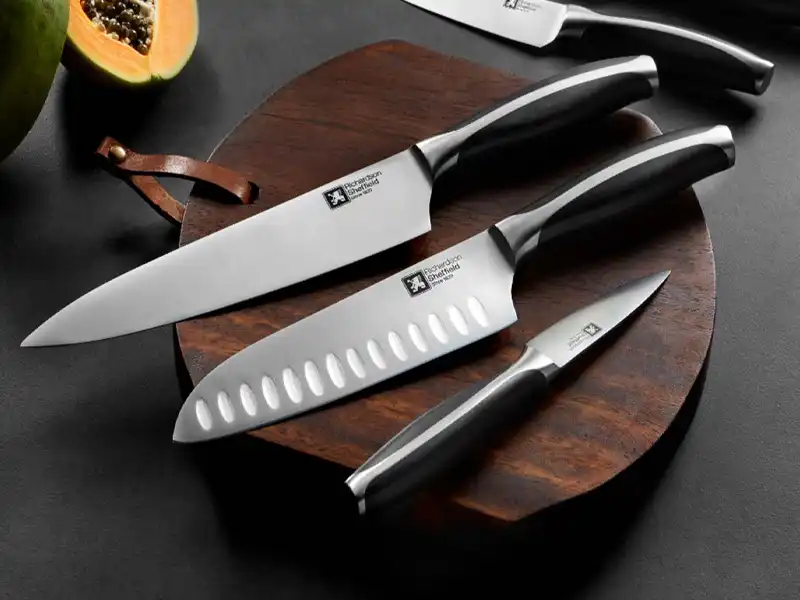 Knife & Cutting Board