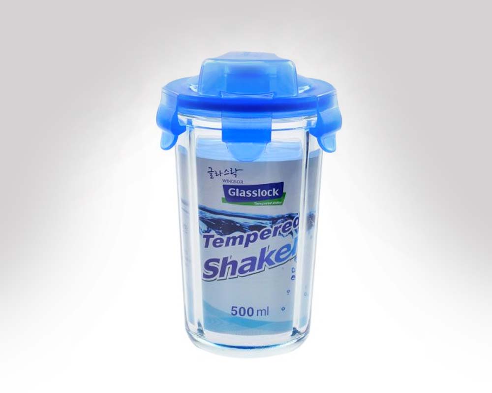 Shaker type Container