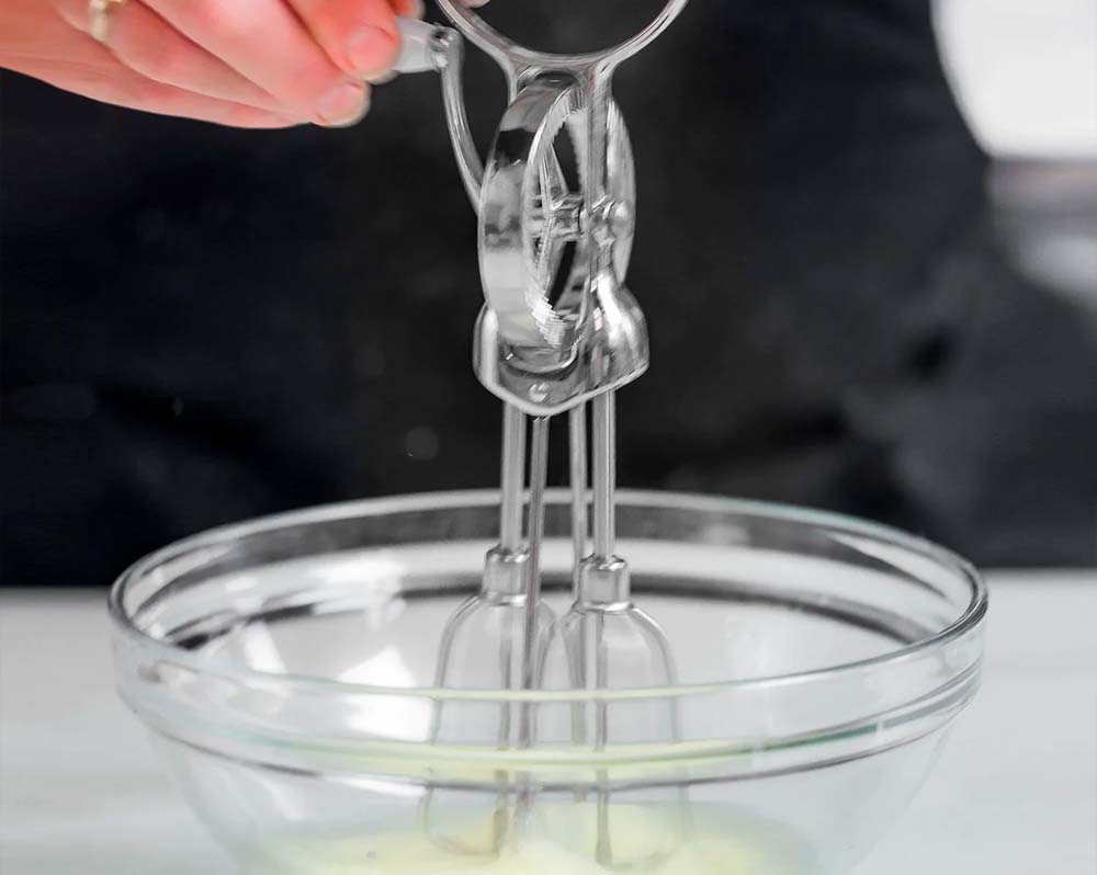 Deluxe Rotary Whisk