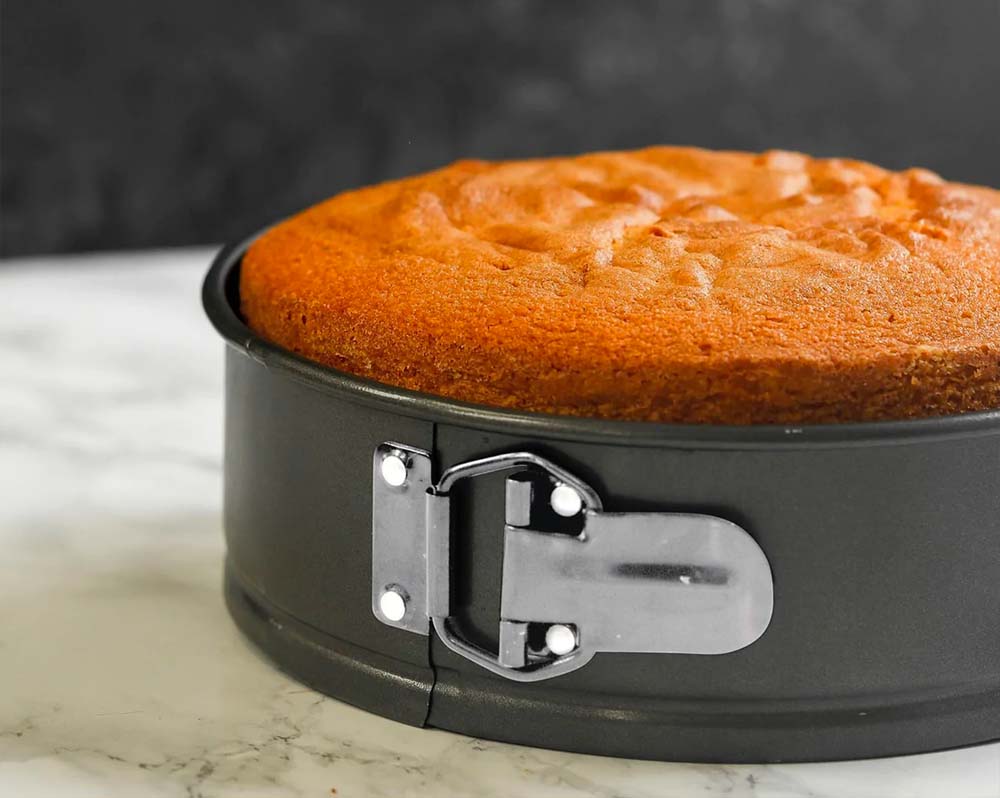 Loose Base Cake Pan